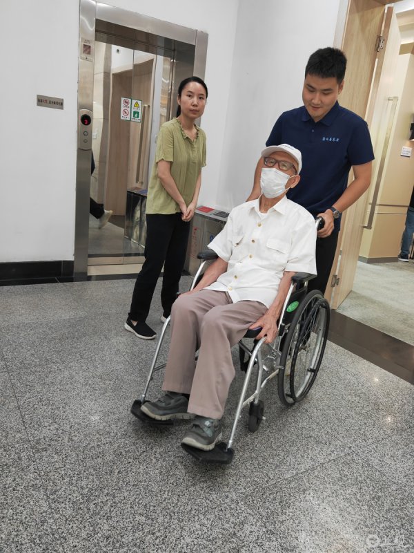 每小时80元陪诊费还能优惠吗？1203名陪诊师完成培训，耐心疗护培训又启