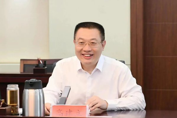 开封市委秘书治愈